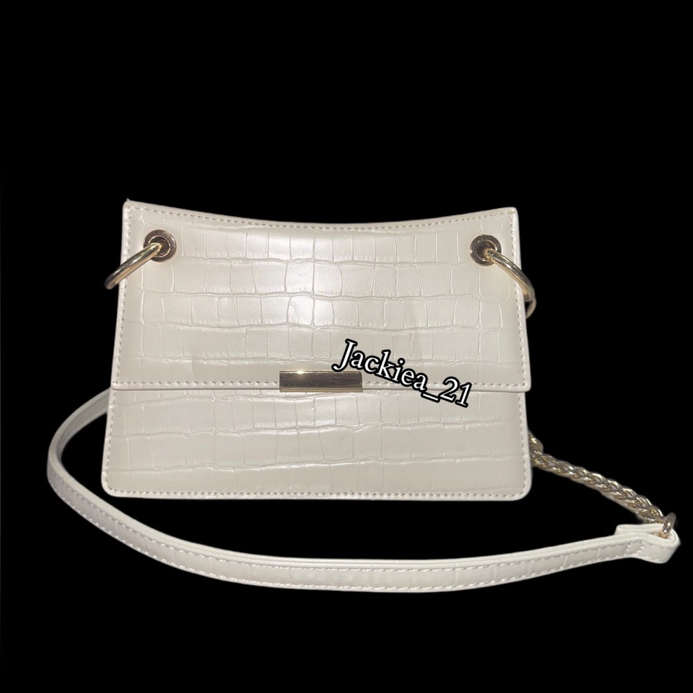 💙❤️ Elegant White Croc-Embossed Shoulder Bag